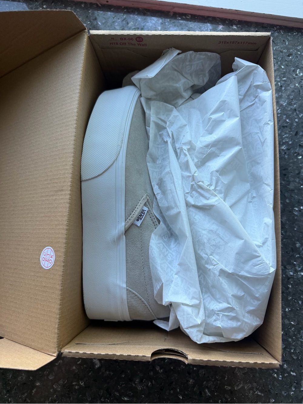 Suede Vans - Picture 4 of 4